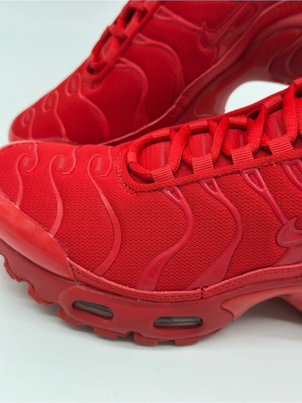 Nike Kids Red Low-Top Sneakers